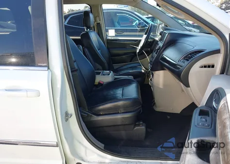 2014 Chrysler Town & Country Touring z USA, uszkodzony, nr VIN 2C4RC1BG1ER124032